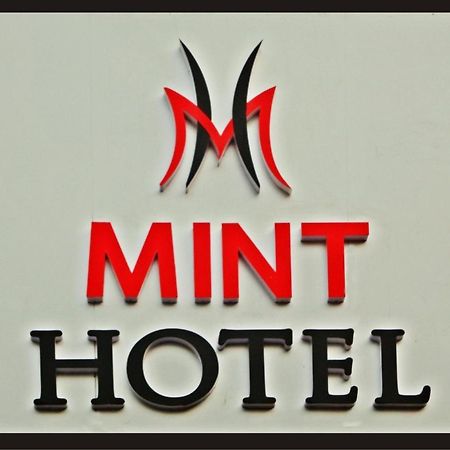 Mint Hotel จัณฑีครห์ ภายนอก รูปภาพ