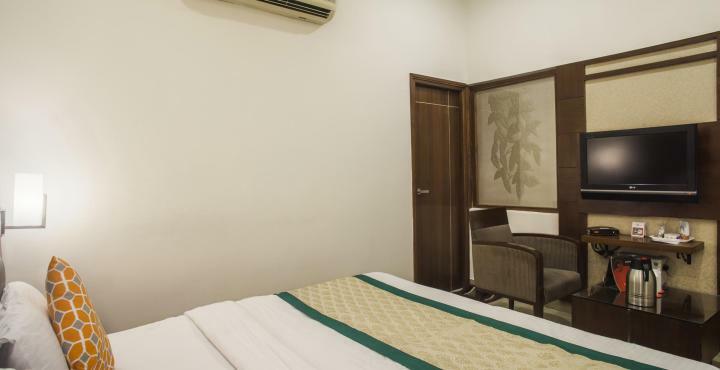 Mint Hotel จัณฑีครห์ ภายนอก รูปภาพ